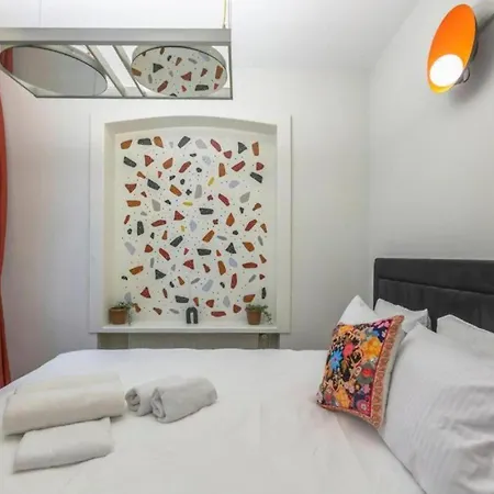 Apartment 5br Haven In Cihangir - Near Istiklal & Taksim Istanbul