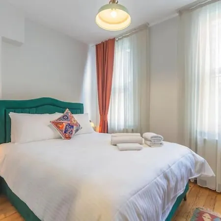 5br Haven In Cihangir - Near Istiklal & Taksim Apartment Istanbul