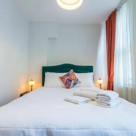 5br Haven In Cihangir - Near Istiklal & Taksim Apartment *