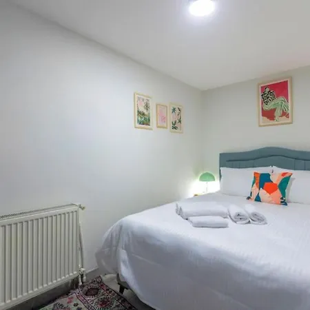 5br Haven In Cihangir - Near Istiklal & Taksim *