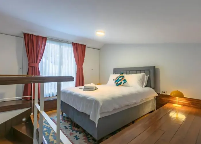 5br Haven In Cihangir - Near Istiklal & Taksim