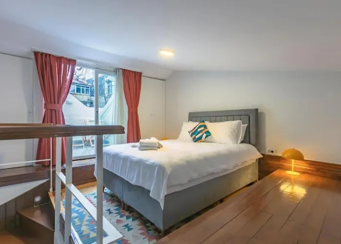 5br Haven In Cihangir - Near Istiklal & Taksim